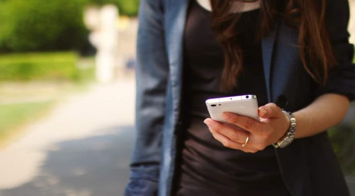 Three Tips For Conducting A Reverse Phone Number Lookup