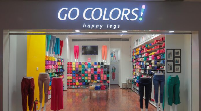Mix It, Match It: Summer’s Bold Fashion with Go Colors